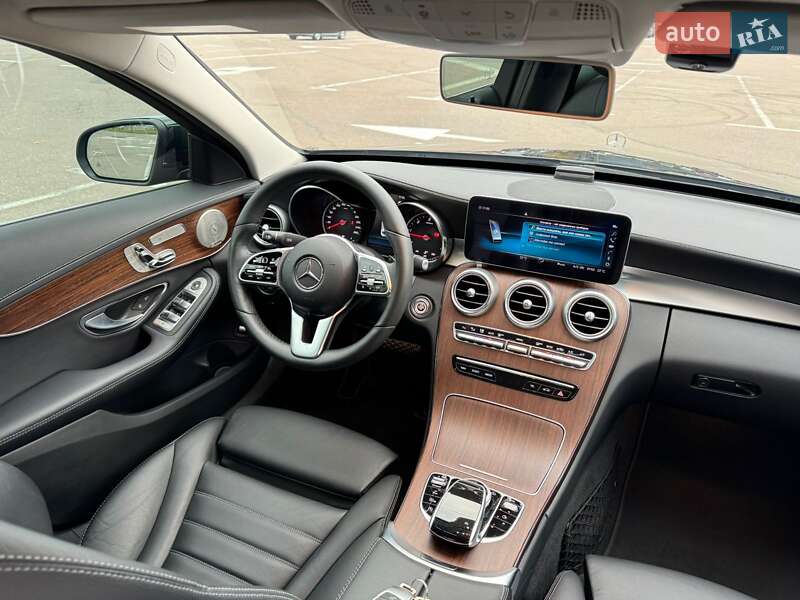 Седан Mercedes-Benz C-Class 2019 в Києві фото 36 Седан Mercedes-Benz C-Class 2019 в Києві