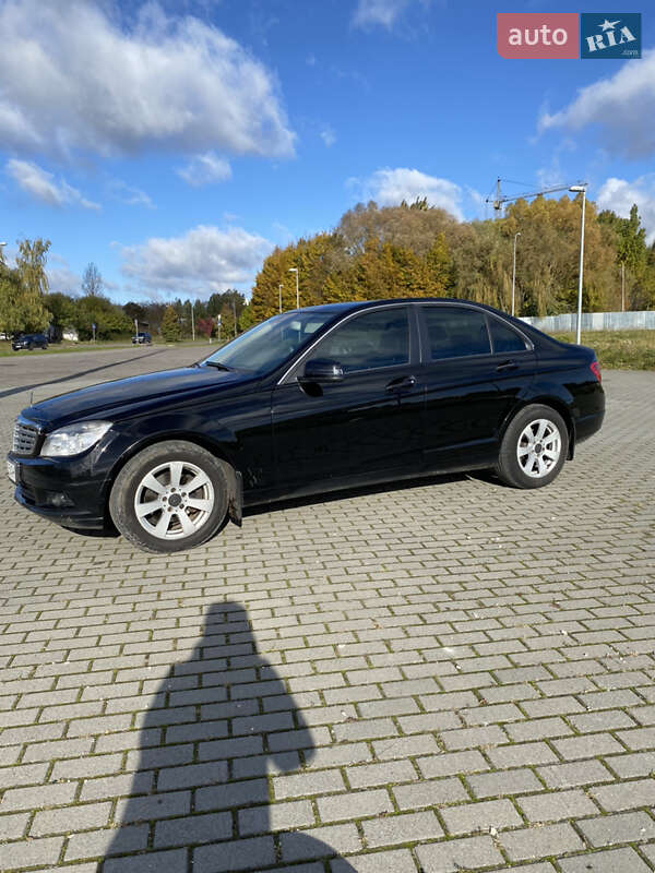 Седан Mercedes-Benz C-Class 2008 в Львове фото 17 Седан Mercedes-Benz C-Class 2008 в Львове