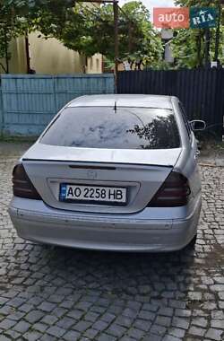 Седан Mercedes-Benz C-Class 2001 в 