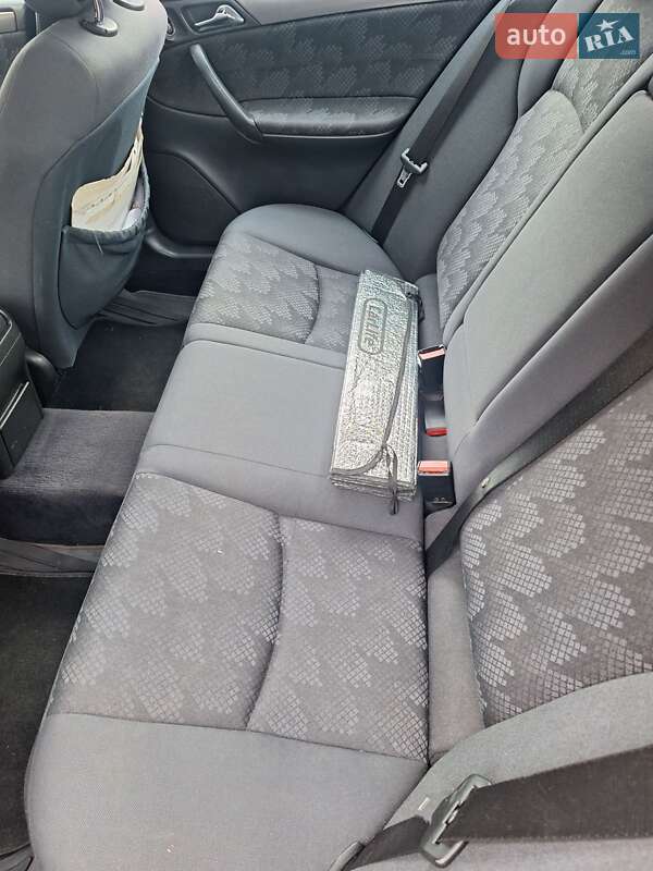 Седан Mercedes-Benz C-Class 2002 в Белой Церкви