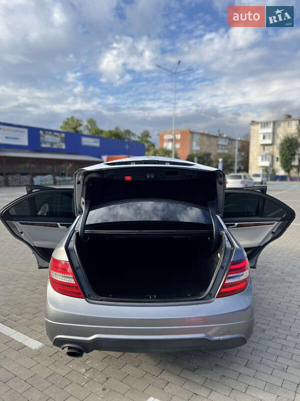 Седан Mercedes-Benz C-Class 2011 в Івано-Франківську фото 5 Седан Mercedes-Benz C-Class 2011 в Івано-Франківську