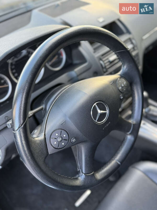 Універсал Mercedes-Benz C-Class 2008 в Львові фото 21 Універсал Mercedes-Benz C-Class 2008 в Львові