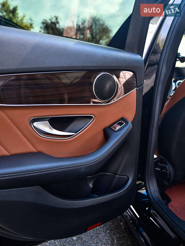 Седан Mercedes-Benz C-Class 2019 в Кривому Розі фото 55 Седан Mercedes-Benz C-Class 2019 в Кривому Розі