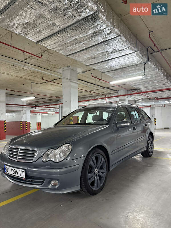 Універсал Mercedes-Benz C-Class 2004 в Ізмаїлі фото 3 Універсал Mercedes-Benz C-Class 2004 в Ізмаїлі