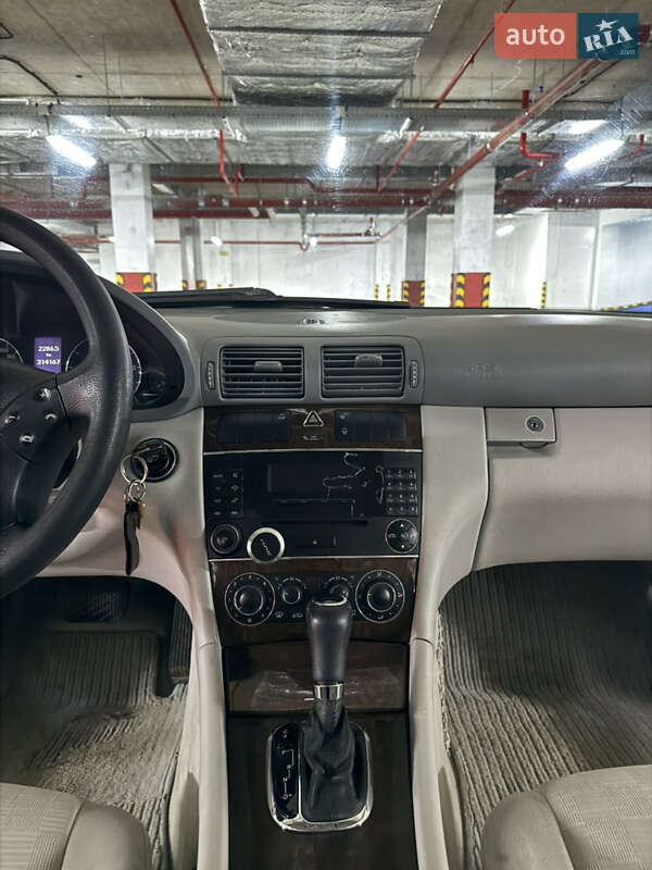 Універсал Mercedes-Benz C-Class 2004 в Ізмаїлі фото 14 Універсал Mercedes-Benz C-Class 2004 в Ізмаїлі