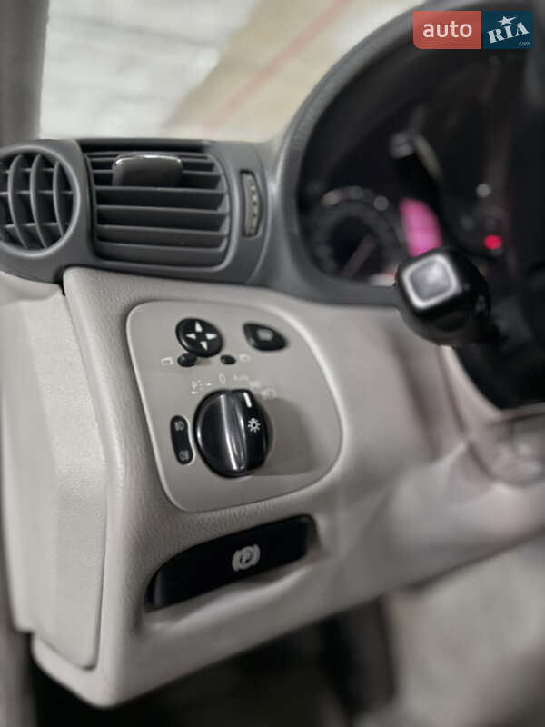 Універсал Mercedes-Benz C-Class 2004 в Ізмаїлі фото 19 Універсал Mercedes-Benz C-Class 2004 в Ізмаїлі