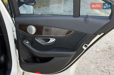 Седан Mercedes-Benz C-Class 2015 в  фото 23 Седан Mercedes-Benz C-Class 2015 в