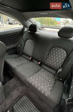 Купе Mercedes-Benz C-Class 2004 в 