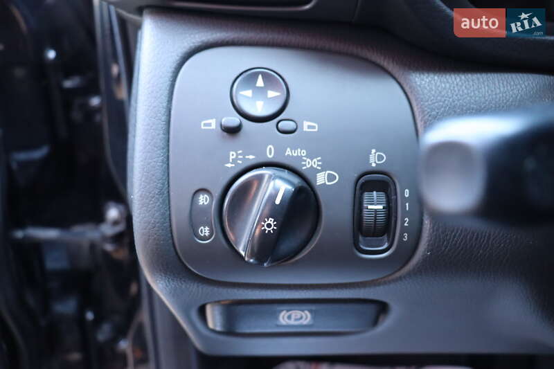 Седан Mercedes-Benz C-Class 2002 в Львове фото 13 Седан Mercedes-Benz C-Class 2002 в Львове