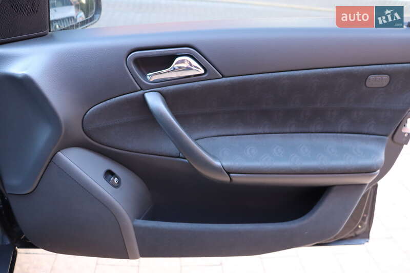 Седан Mercedes-Benz C-Class 2002 в Львове фото 20 Седан Mercedes-Benz C-Class 2002 в Львове