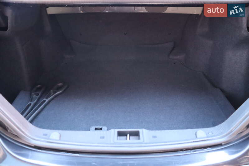 Седан Mercedes-Benz C-Class 2002 в Львове фото 27 Седан Mercedes-Benz C-Class 2002 в Львове