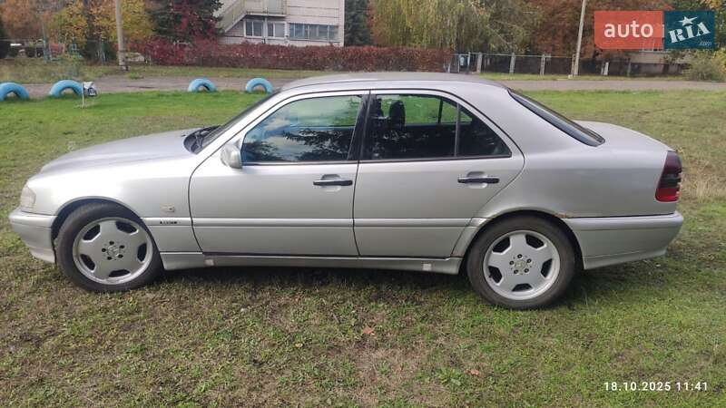 Седан Mercedes-Benz C-Class 1999 в Кривом Роге фото 9 Седан Mercedes-Benz C-Class 1999 в Кривом Роге