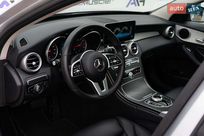 Седан Mercedes-Benz C-Class 2019 в Києві фото 31 Седан Mercedes-Benz C-Class 2019 в Києві