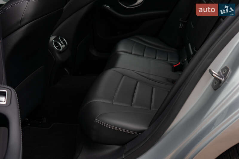 Седан Mercedes-Benz C-Class 2019 в Києві фото 51 Седан Mercedes-Benz C-Class 2019 в Києві
