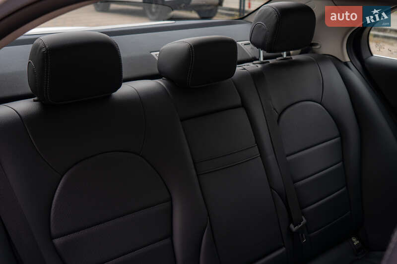 Седан Mercedes-Benz C-Class 2019 в Києві фото 57 Седан Mercedes-Benz C-Class 2019 в Києві