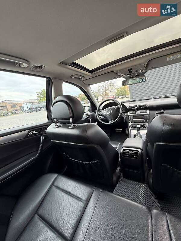 Универсал Mercedes-Benz C-Class 2004 в Черкассах