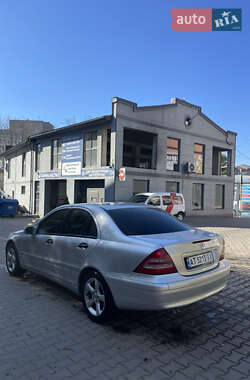 Седан Mercedes-Benz C-Class 2003 в 