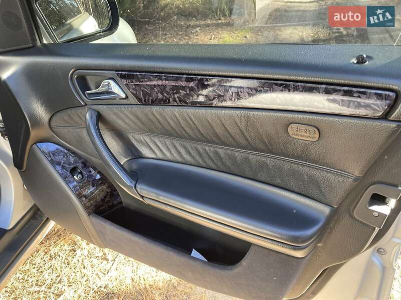 Універсал Mercedes-Benz C-Class 2001 в Києві