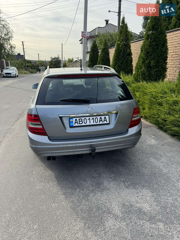 Универсал Mercedes-Benz C-Class 2011 в Виннице