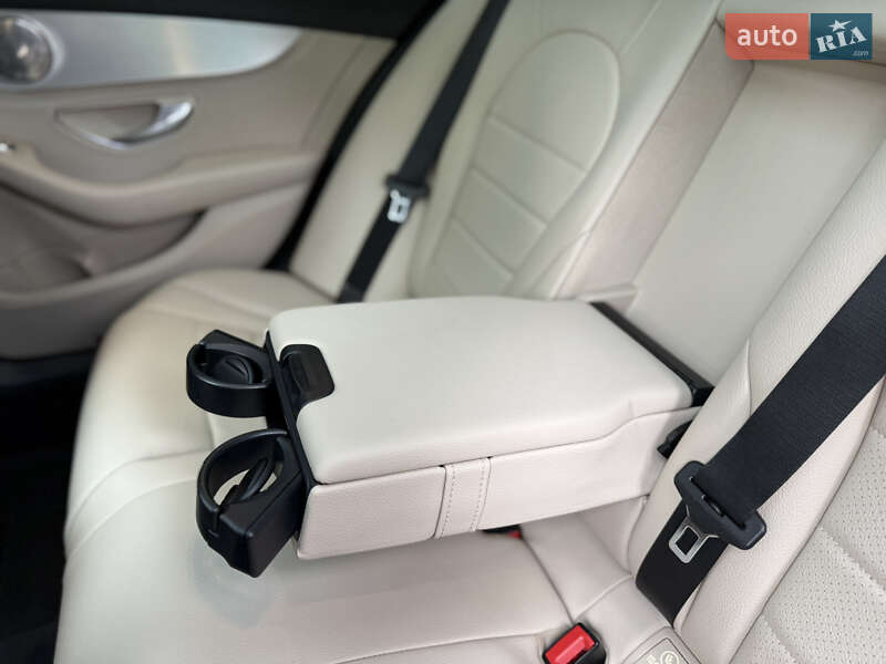 Седан Mercedes-Benz C-Class 2016 в Киеве фото 26 Седан Mercedes-Benz C-Class 2016 в Киеве