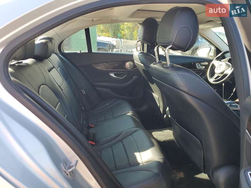 Седан Mercedes-Benz C-Class 2015 в Львове
