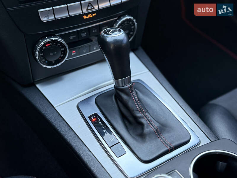 Седан Mercedes-Benz C-Class 2013 в Одессе