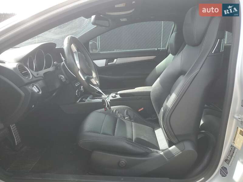 Купе Mercedes-Benz C-Class 2012 в Львові