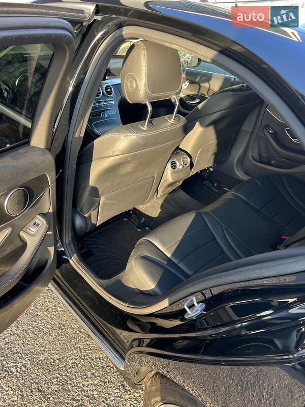 Седан Mercedes-Benz C-Class 2017 в Киеве
