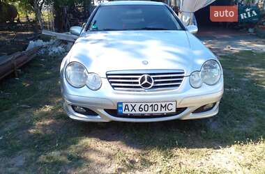 Купе Mercedes-Benz C-Class 2004 в Новій Водолагі