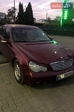 Седан Mercedes-Benz C-Class 2000 в Івано-Франківську Седан Mercedes-Benz C-Class 2000 в Івано-Франківську