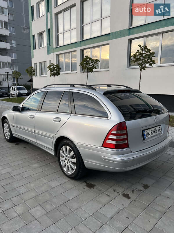 Універсал Mercedes-Benz C-Class 2007 в Вараші фото 14 Універсал Mercedes-Benz C-Class 2007 в Вараші