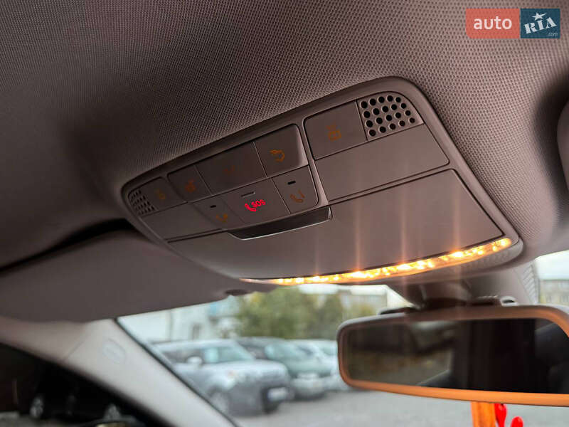 Универсал Mercedes-Benz C-Class 2015 в Кременце