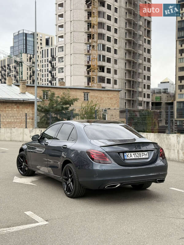 Седан Mercedes-Benz C-Class 2015 в Киеве фото 4 Седан Mercedes-Benz C-Class 2015 в Киеве