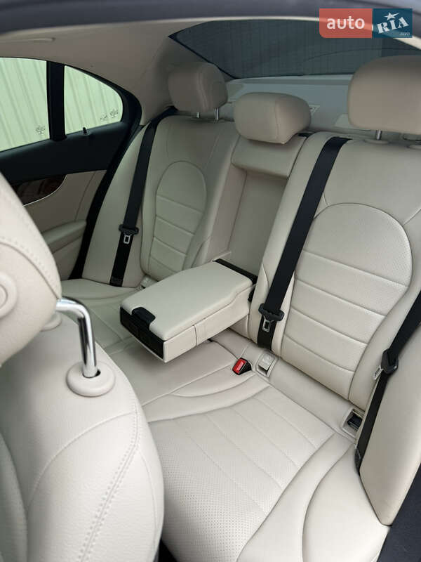 Седан Mercedes-Benz C-Class 2015 в Киеве фото 30 Седан Mercedes-Benz C-Class 2015 в Киеве