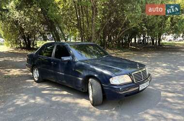 Седан Mercedes-Benz C-Class 1994 в  фото 6 Седан Mercedes-Benz C-Class 1994 в