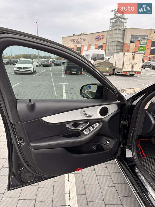 Седан Mercedes-Benz C-Class 2015 в Львове фото 31 Седан Mercedes-Benz C-Class 2015 в Львове