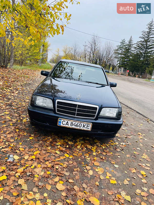 Седан Mercedes-Benz C-Class 1995 в Малій Висці фото 3 Седан Mercedes-Benz C-Class 1995 в Малій Висці