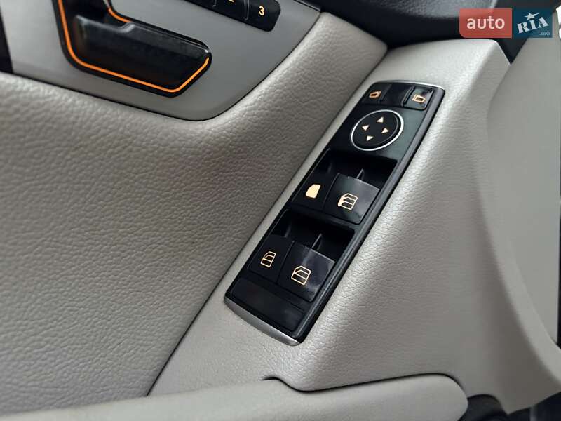 Седан Mercedes-Benz C-Class 2014 в Одессе фото 36 Седан Mercedes-Benz C-Class 2014 в Одессе