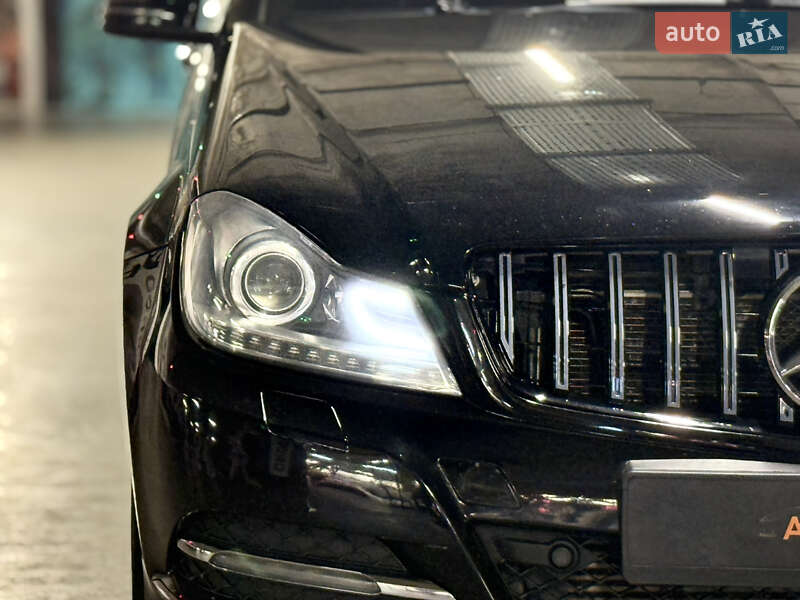 Седан Mercedes-Benz C-Class 2011 в Харкові фото 23 Седан Mercedes-Benz C-Class 2011 в Харкові