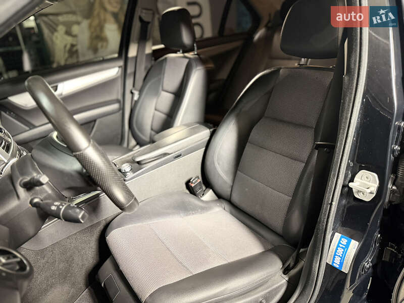 Седан Mercedes-Benz C-Class 2011 в Харкові фото 29 Седан Mercedes-Benz C-Class 2011 в Харкові