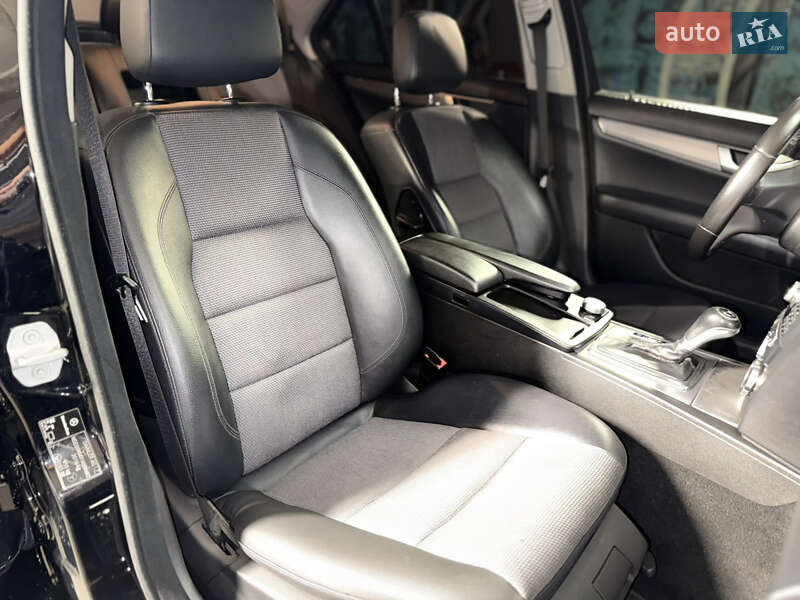 Седан Mercedes-Benz C-Class 2011 в Харкові фото 34 Седан Mercedes-Benz C-Class 2011 в Харкові