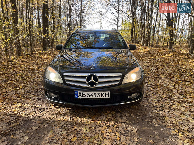 Седан Mercedes-Benz C-Class 2010 в Вінниці фото 2 Седан Mercedes-Benz C-Class 2010 в Вінниці
