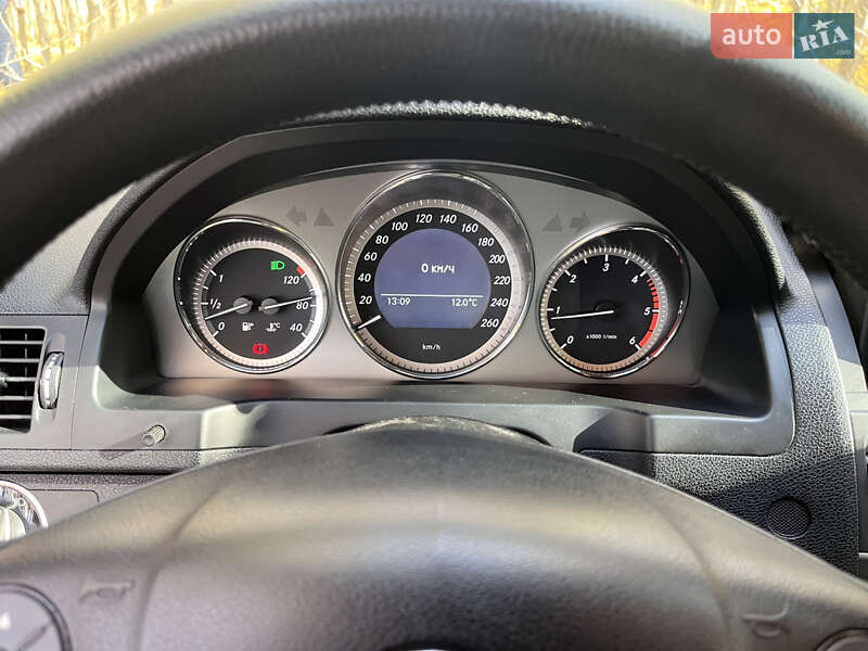 Седан Mercedes-Benz C-Class 2010 в Вінниці фото 31 Седан Mercedes-Benz C-Class 2010 в Вінниці