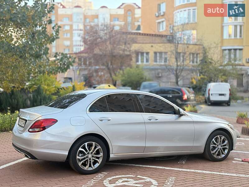Седан Mercedes-Benz C-Class 2015 в Києві