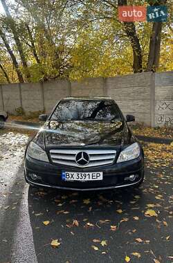 Седан Mercedes-Benz C-Class 2008 в Дніпрі