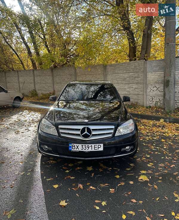 Седан Mercedes-Benz C-Class 2008 в Дніпрі