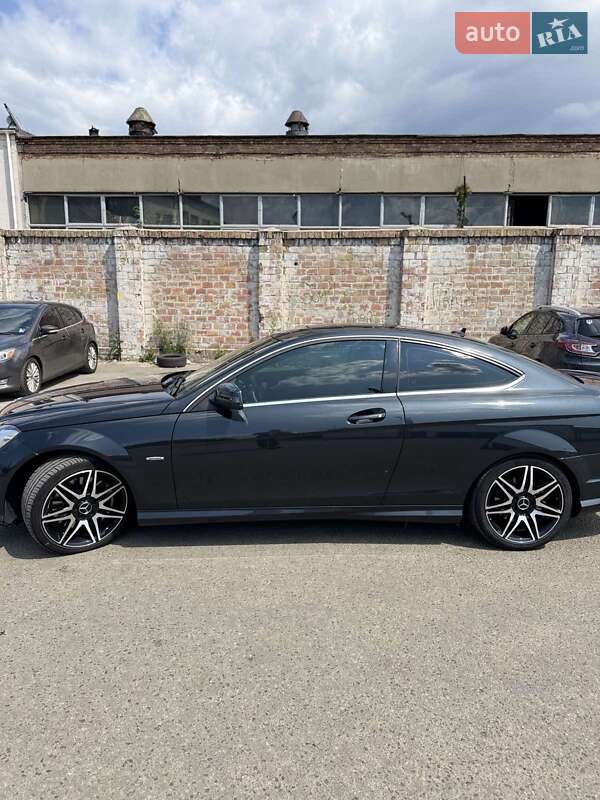 Купе Mercedes-Benz C-Class 2012 в Києві фото 21 Купе Mercedes-Benz C-Class 2012 в Києві