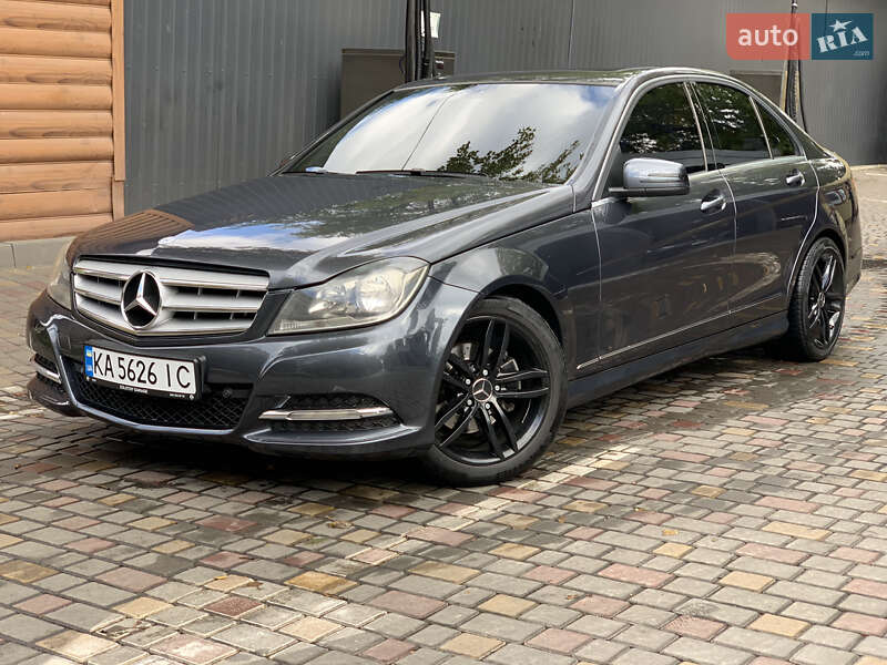 Седан Mercedes-Benz C-Class 2013 в Одесі фото Седан Mercedes-Benz C-Class 2013 в Одесі