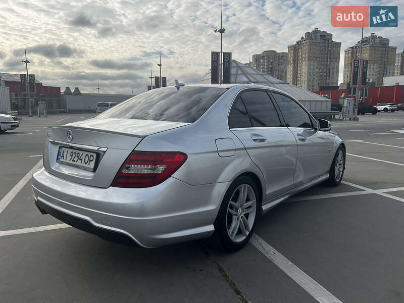 Седан Mercedes-Benz C-Class 2011 в Києві фото 6 Седан Mercedes-Benz C-Class 2011 в Києві