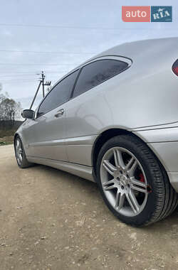 Купе Mercedes-Benz C-Class 2002 в Львове